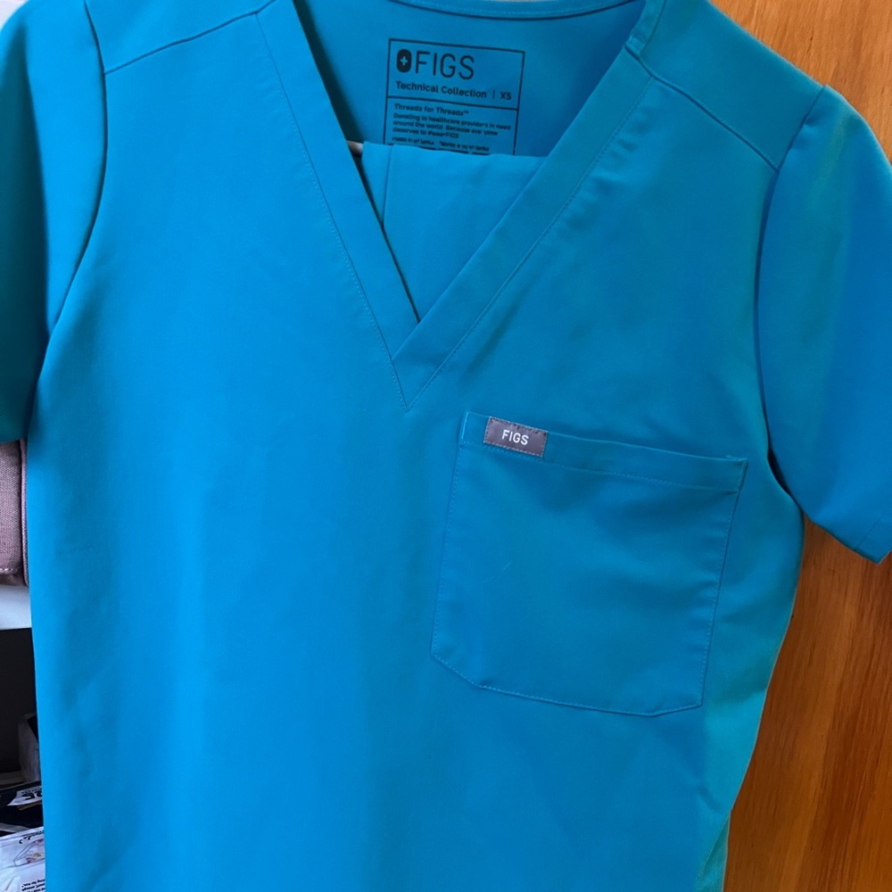 Figs XS teal set